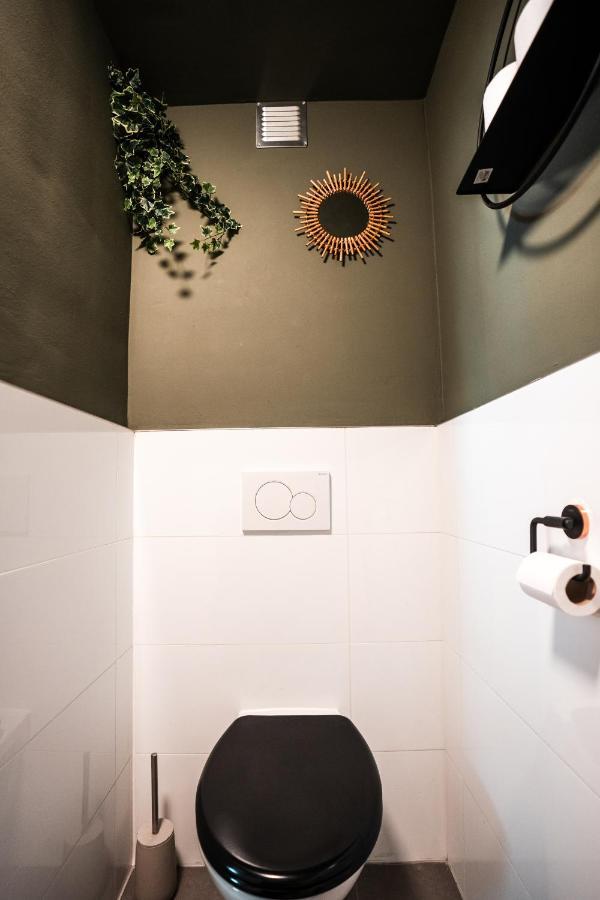 The Lion King - 6 Person Linked Apartment With Roof Terrace Groningen Eksteriør billede