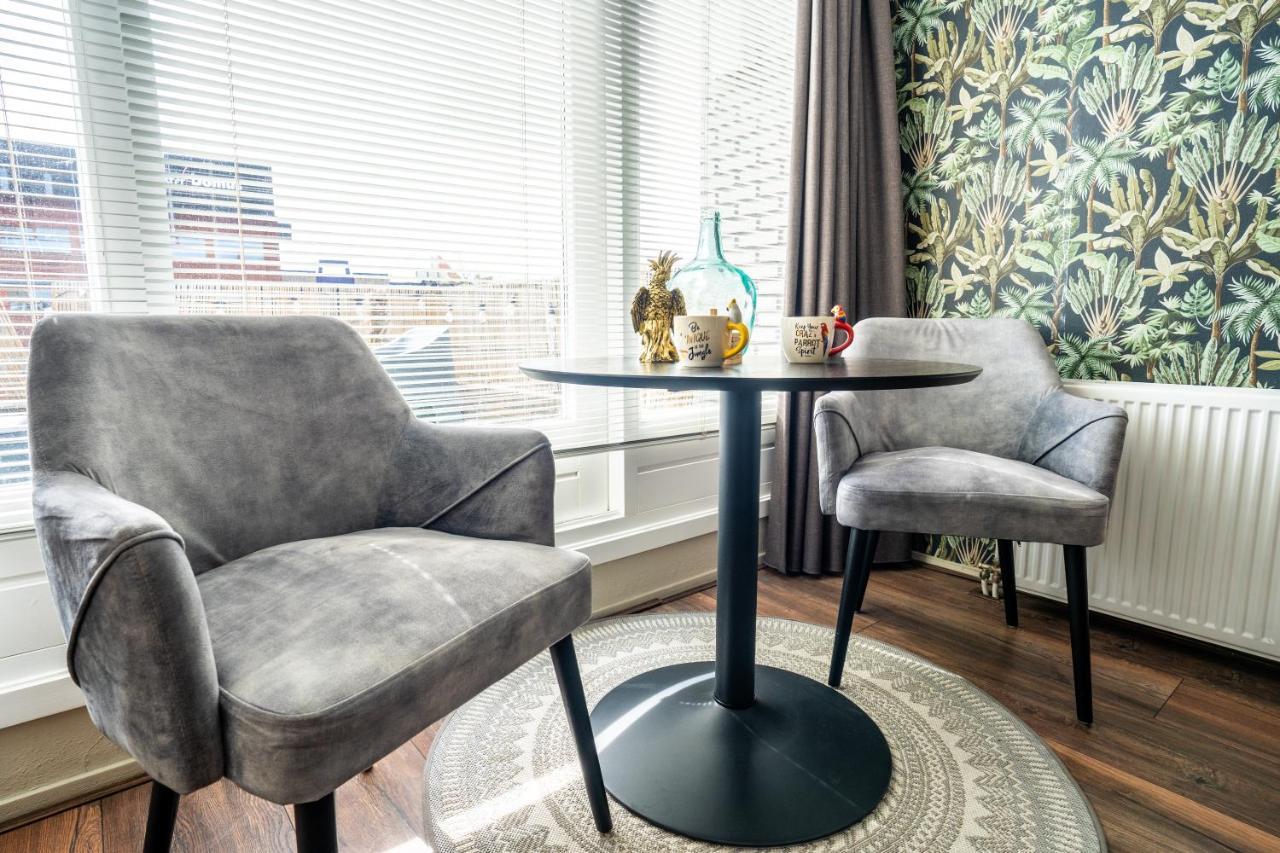 The Lion King - 6 Person Linked Apartment With Roof Terrace Groningen Eksteriør billede